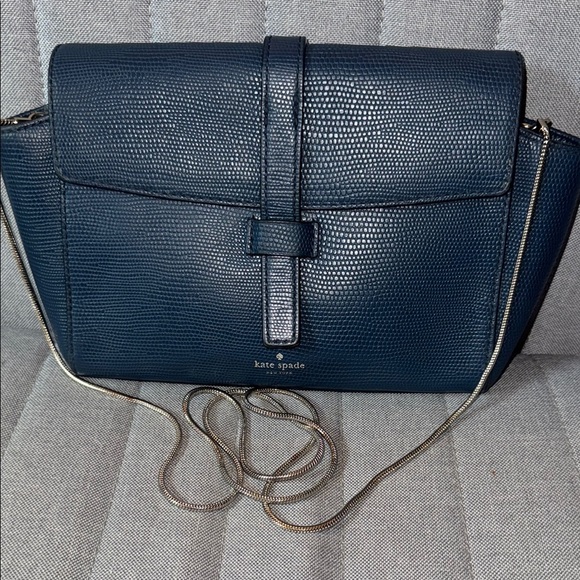 Kate Spade Blue Emmie Riverside Crossbody Bag with Sleek Design and Flap Closure - Picture 9 of 9